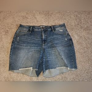 Preowned Ava‎ &Viv size 18 jeans shorts